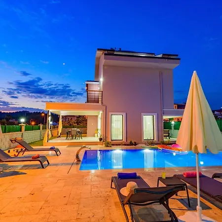 Vila Villa Agron *